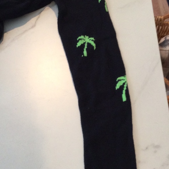 Hollister black crewneck print sweater, XS - Picture 4 of 4